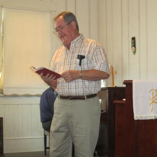 Mike Briley leading singing