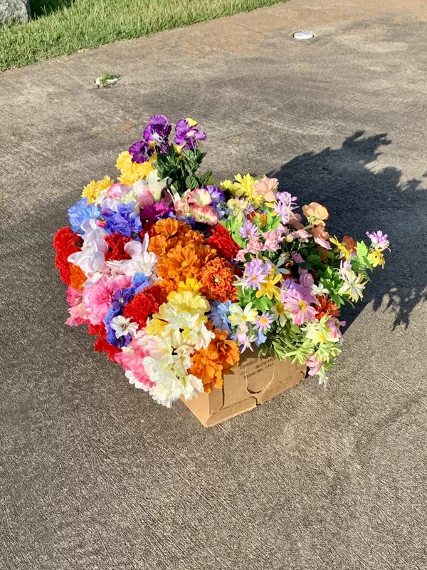 Intrested in sponsoring flowers?  Let a Board Member know!