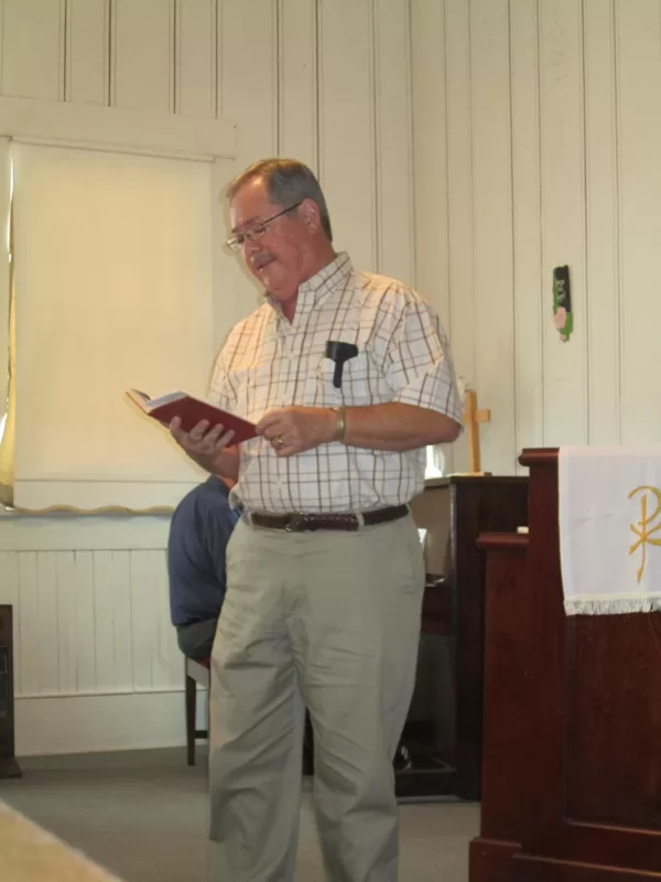 Mike Briley leading singing